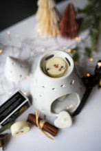 Load image into Gallery viewer, Stunning Christmas Tree Wax Burner