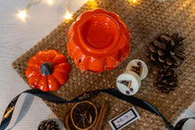 Load image into Gallery viewer, Ceramic Pumpkin Wax Melt Burner Gift Set with FREE Wax Melts