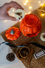 Load image into Gallery viewer, Ceramic Pumpkin Wax Melt Burner Gift Set with FREE Wax Melts