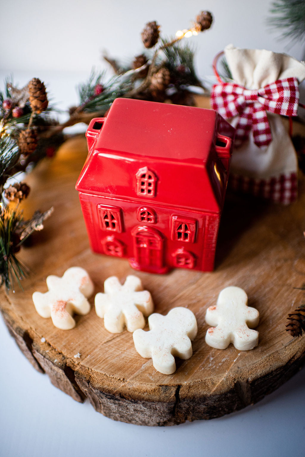Christmas House Melt Burner  - SALE ITEM